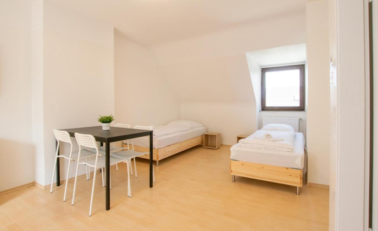 Raj Living - 1 , 2 And 3 Room Monteur Apartments ดุยส์บูร์ก ภายนอก รูปภาพ